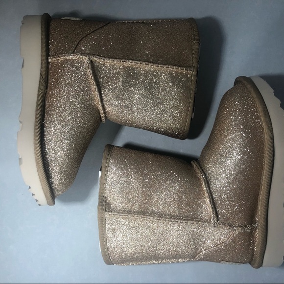Ugg Kids Classic Short Gold Glitter Boot - Picture 2 of 5